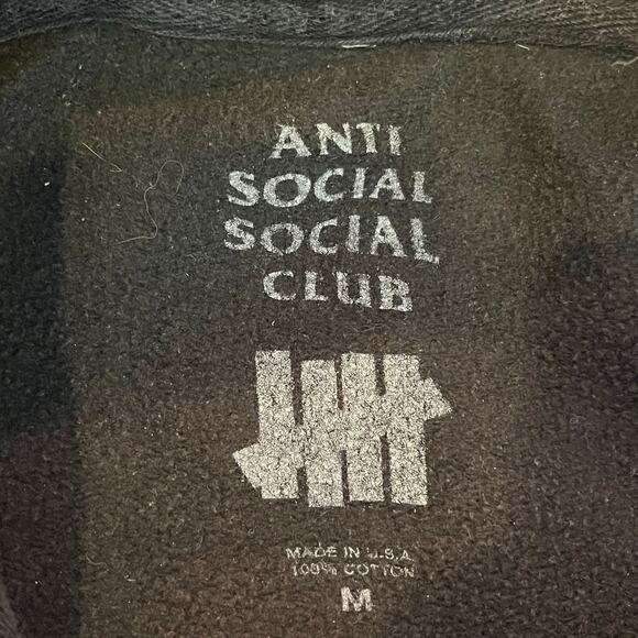 Anti Social Social Club Black Undefeated Paranoid Hoodie Medium - Picture 5 of 7